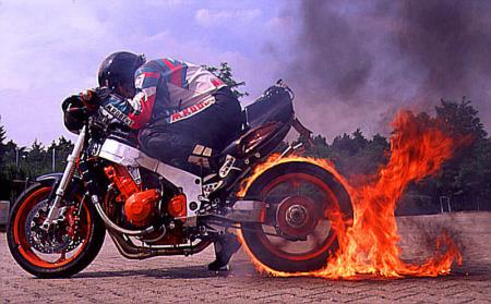 waw regarde le feu